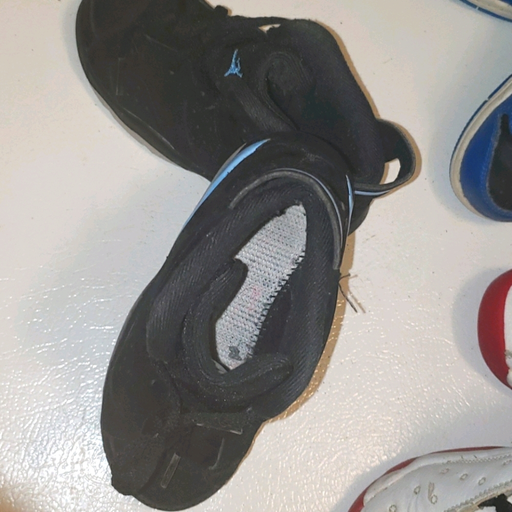 CHILD USED JORDANS